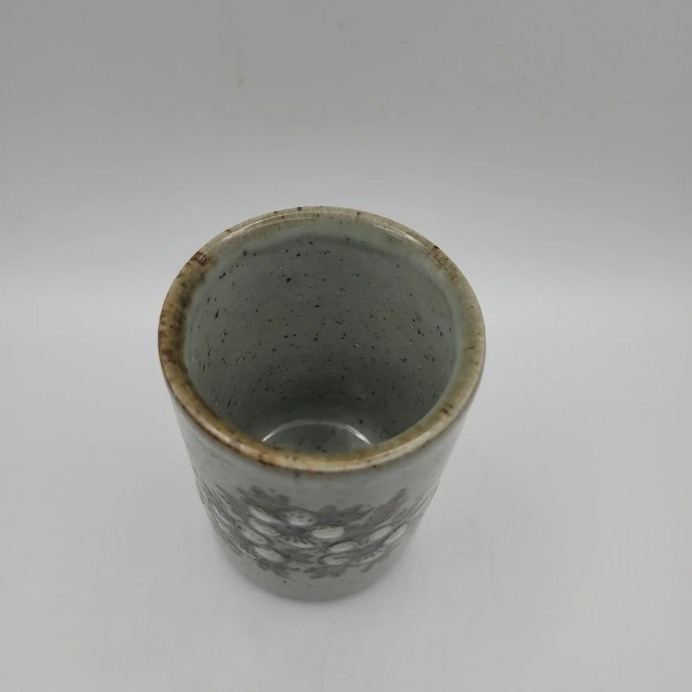 Vintage‎ Studio Pottery Floral Stoneware Cup Grey Brown Speckled 3.5 inches
